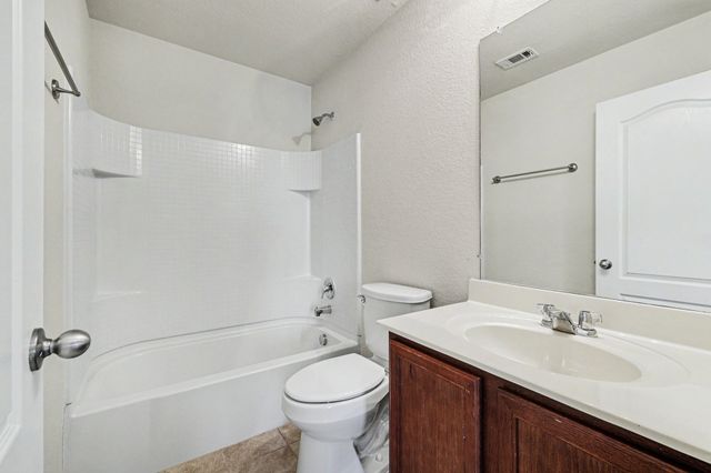 701 Whitemarsh Drive, Aubrey, TX 76227