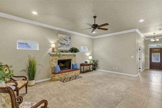 125 Camelot Street, Glen Rose, TX 76043