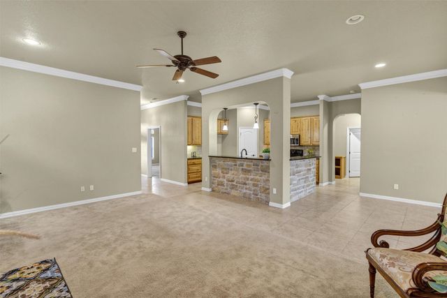 125 Camelot Street, Glen Rose, TX 76043