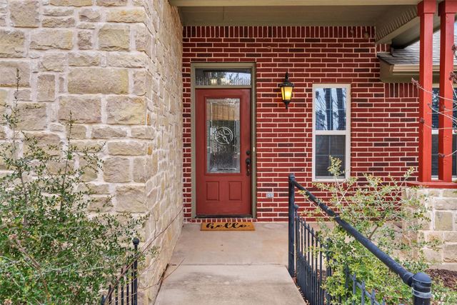 125 Camelot Street, Glen Rose, TX 76043