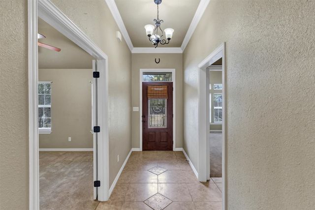 125 Camelot Street, Glen Rose, TX 76043