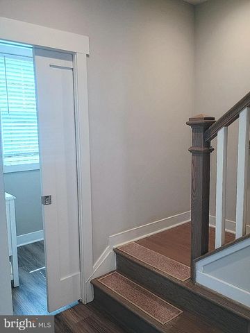 307 CHARLES ST, Fredericksburg, VA 22401