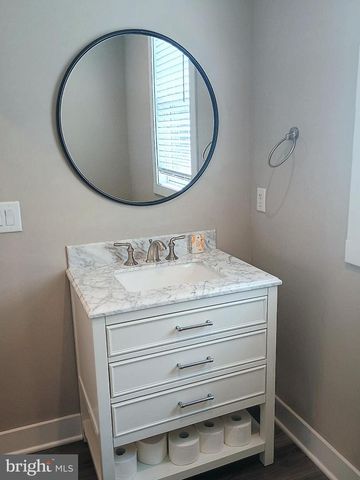 307 CHARLES ST, Fredericksburg, VA 22401