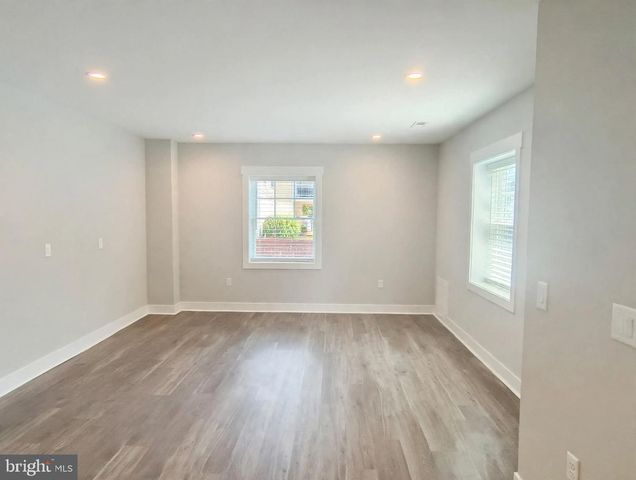 307 CHARLES ST, Fredericksburg, VA 22401