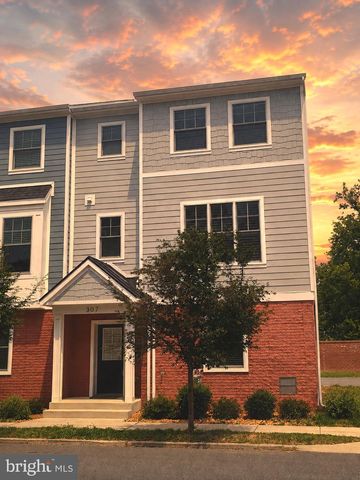307 CHARLES ST, Fredericksburg, VA 22401