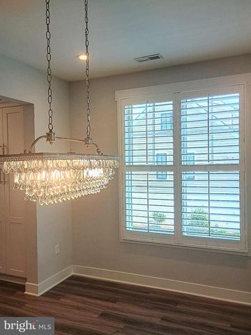 307 CHARLES ST, Fredericksburg, VA 22401