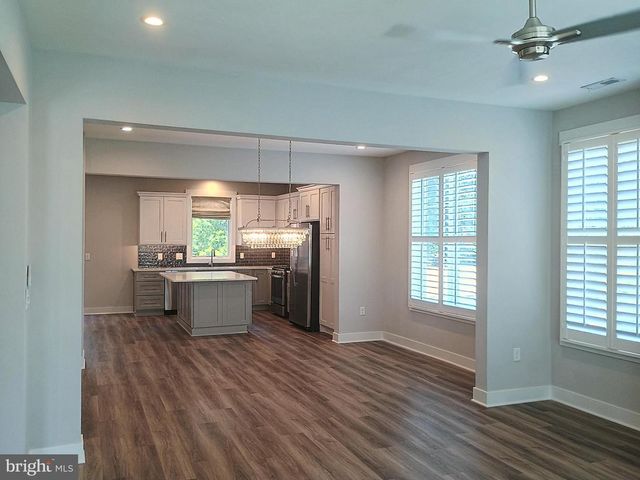 307 CHARLES ST, Fredericksburg, VA 22401