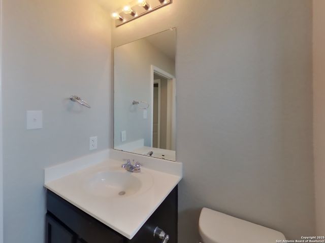 831 House Sparrow, San Antonio, TX 78253