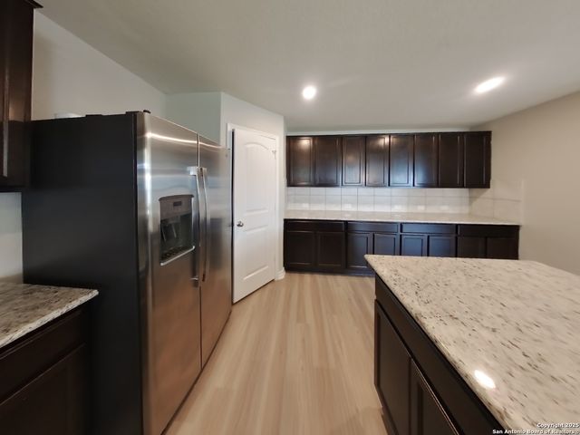 831 House Sparrow, San Antonio, TX 78253