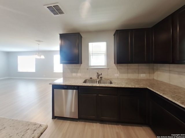831 House Sparrow, San Antonio, TX 78253