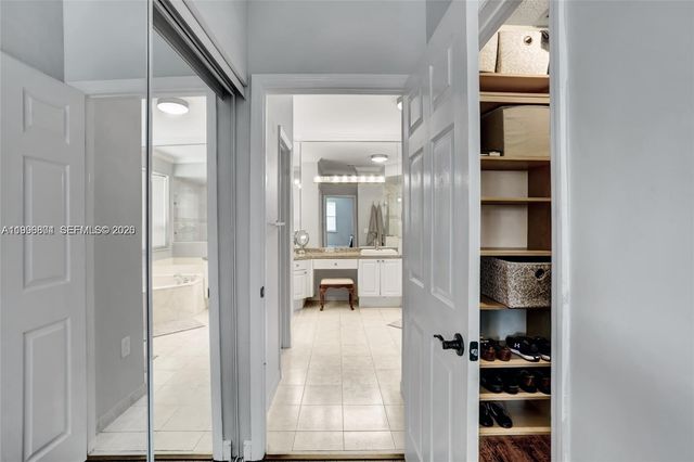 13813 NW 21st St, Pembroke Pines, FL 33028