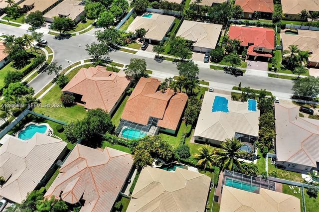 13813 NW 21st St, Pembroke Pines, FL 33028