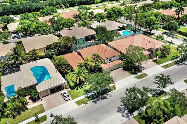 13813 NW 21st St, Pembroke Pines, FL 33028