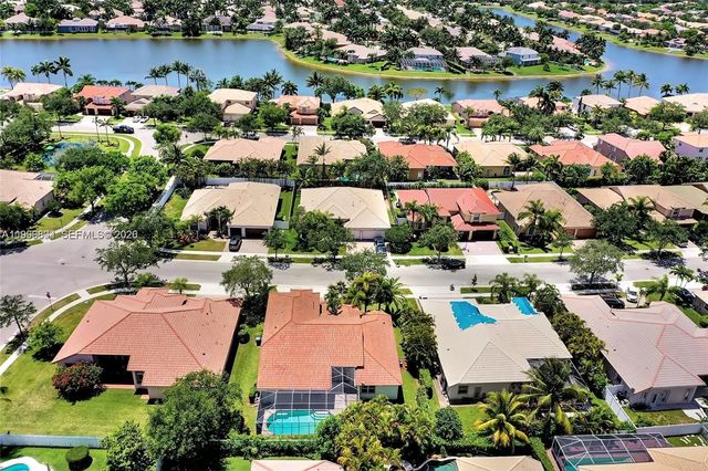 13813 NW 21st St, Pembroke Pines, FL 33028