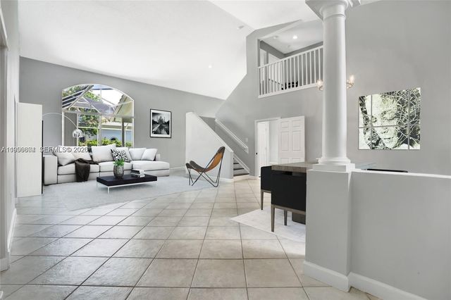 13813 NW 21st St, Pembroke Pines, FL 33028