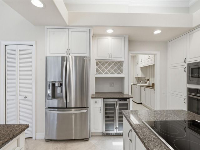 9802 MAKO COURT, Tampa, FL 33615
