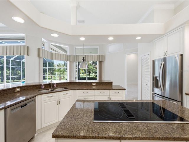 9802 MAKO COURT, Tampa, FL 33615