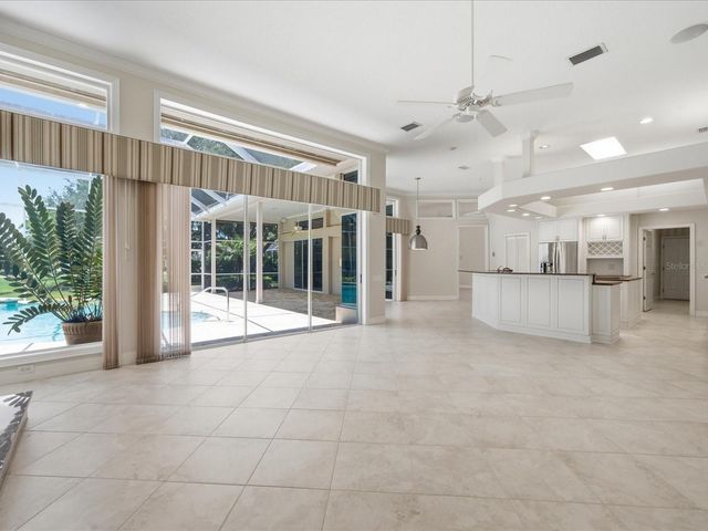 9802 MAKO COURT, Tampa, FL 33615