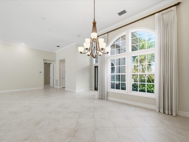 9802 MAKO COURT, Tampa, FL 33615