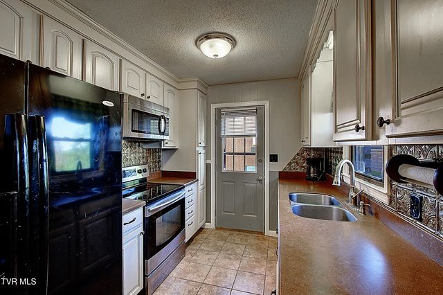 161 Grandview Road, Bristol, VA 24201