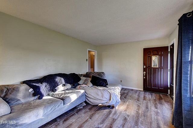 161 Grandview Road, Bristol, VA 24201