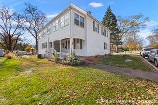27 E Jackson Street, Villa Park, IL 60181