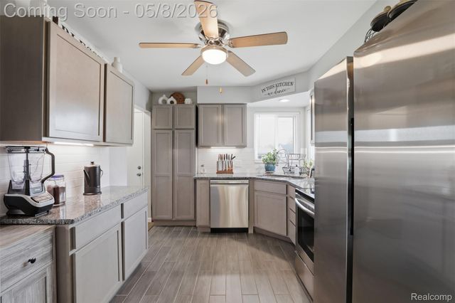 27425 Lyndon Street, Livonia, MI 48154