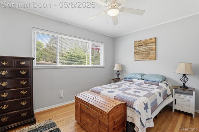 27425 Lyndon Street, Livonia, MI 48154