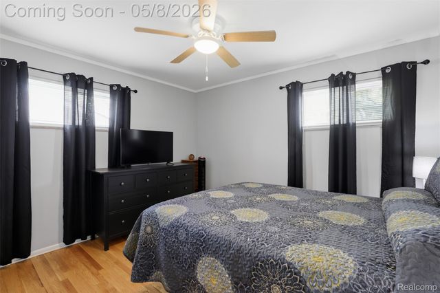 27425 Lyndon Street, Livonia, MI 48154