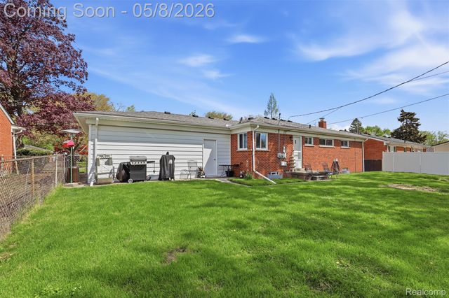 27425 Lyndon Street, Livonia, MI 48154