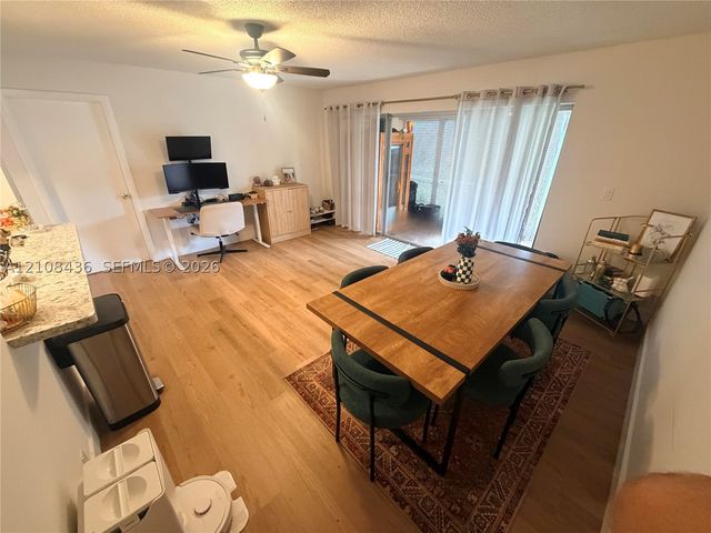 420 NW 70th Ave 126, Plantation, FL 33317