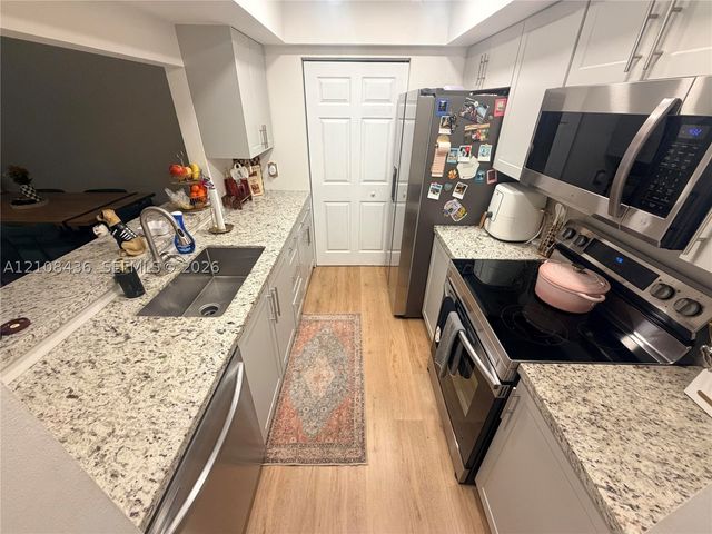 420 NW 70th Ave 126, Plantation, FL 33317