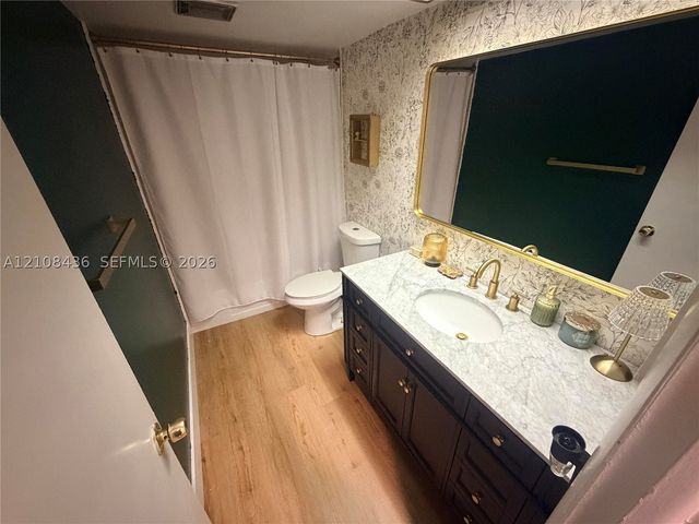 420 NW 70th Ave 126, Plantation, FL 33317