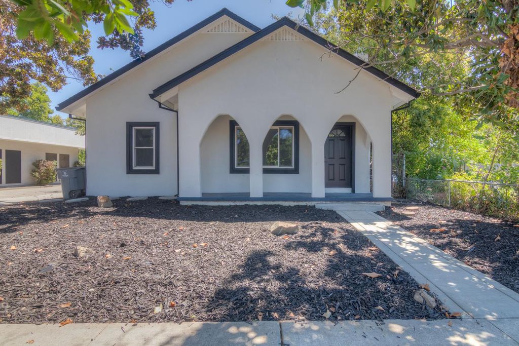 658 Bridge St, Yuba City, CA 95991