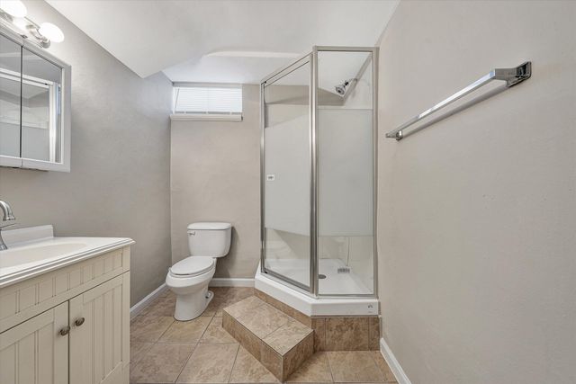 2031 Bridle LN, Roanoke, VA 24018