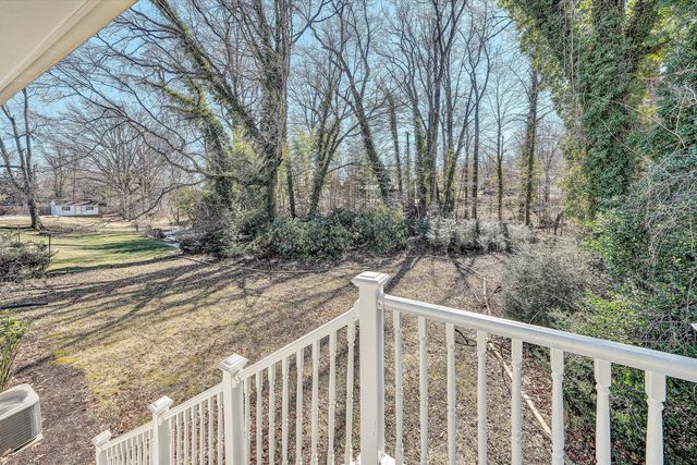 2031 Bridle LN, Roanoke, VA 24018