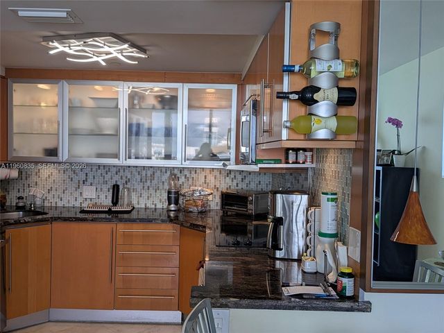 6365 Collins Ave 2709, Miami Beach, FL 33141