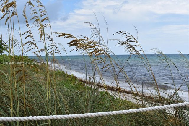 6365 Collins Ave 2709, Miami Beach, FL 33141