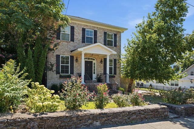 1025 Summit Ave, Nashville, TN 37203