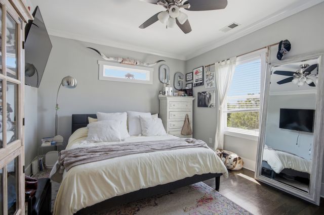 1025 Summit Ave, Nashville, TN 37203