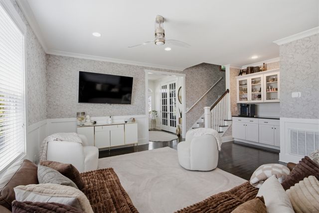 1025 Summit Ave, Nashville, TN 37203