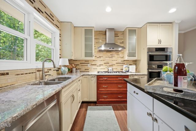805 Ellynn Drive, Cary, NC 27511