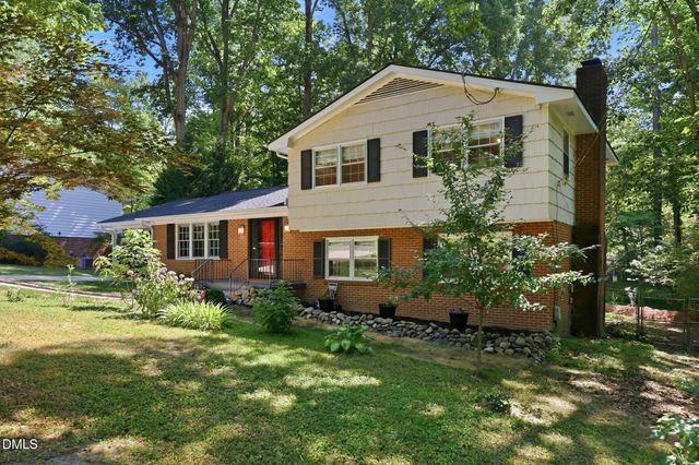 805 Ellynn Drive, Cary, NC 27511