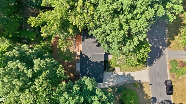 805 Ellynn Drive, Cary, NC 27511