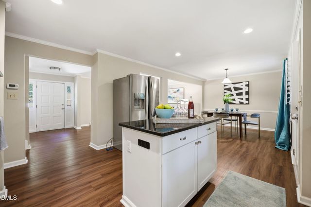 805 Ellynn Drive, Cary, NC 27511