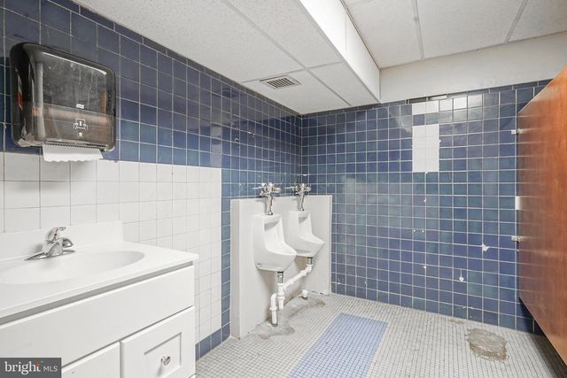 1212-14 S BROAD ST, Philadelphia, PA 19146