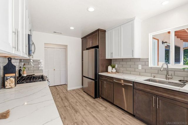 5217 Vickie Dr, San Diego, CA 92109