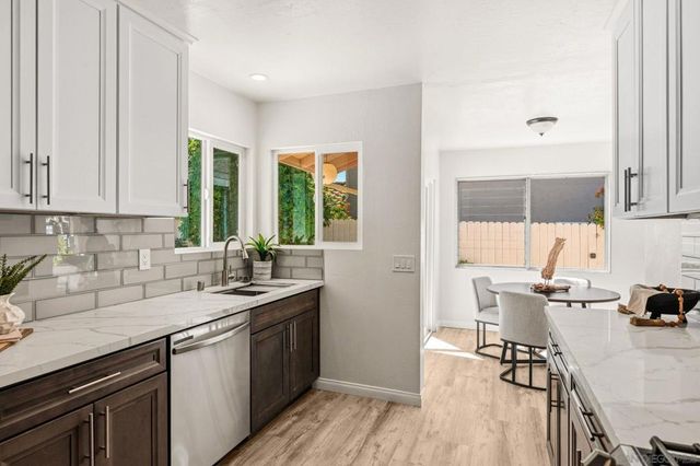 5217 Vickie Dr, San Diego, CA 92109