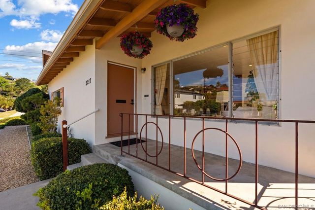 5217 Vickie Dr, San Diego, CA 92109