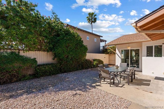 5217 Vickie Dr, San Diego, CA 92109